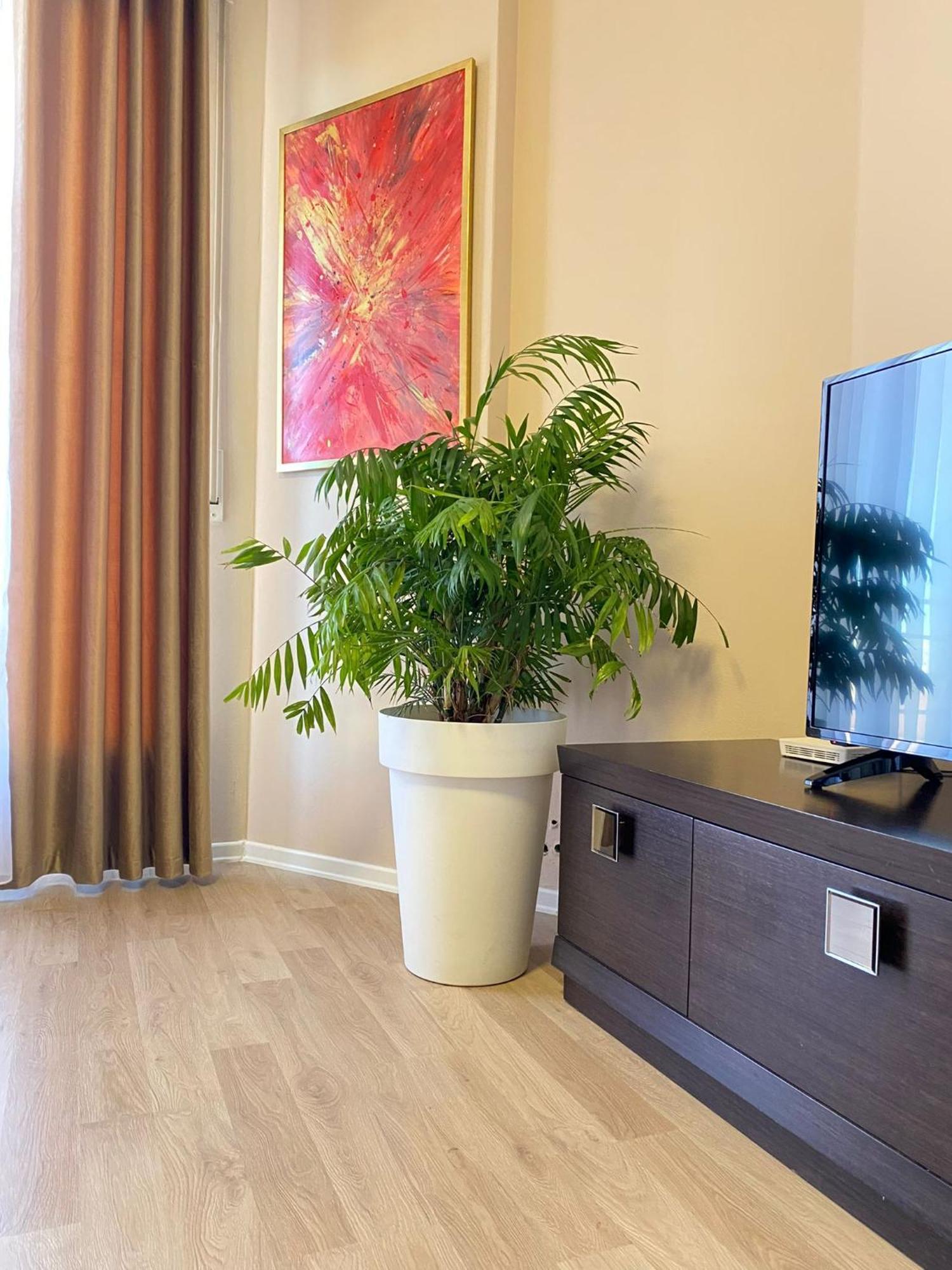 Nemis Apartments In The Centre Of Tirana Four Free Parking Exterior foto