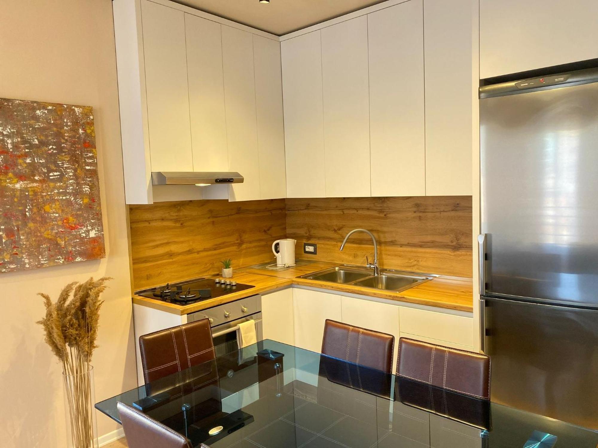 Nemis Apartments In The Centre Of Tirana Four Free Parking Exterior foto